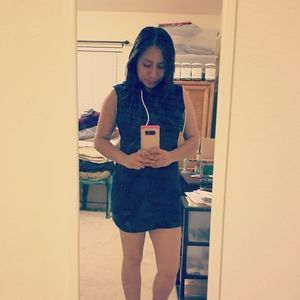 Meet your Posher, Ely